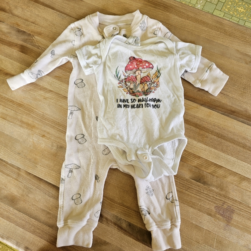 3 Suit Adorable Mushroom Baby Bundle